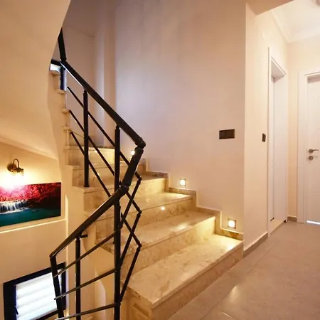 “villa Desen”oludenizde Mustakil 4+1 Havuzlu Villa *